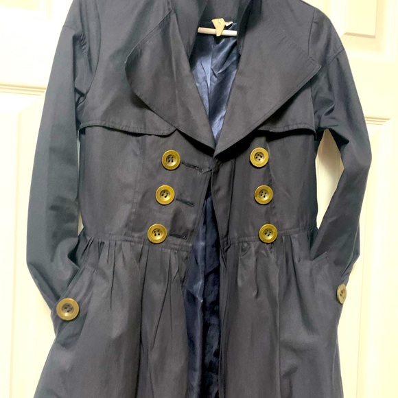 Dress coat 🧥 - Picture 4 of 8